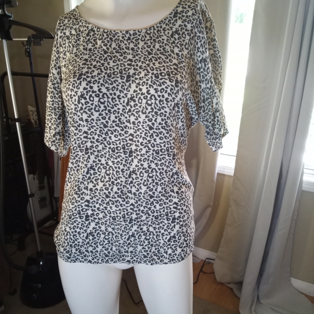 Black and White Relaxed Fit Blouse